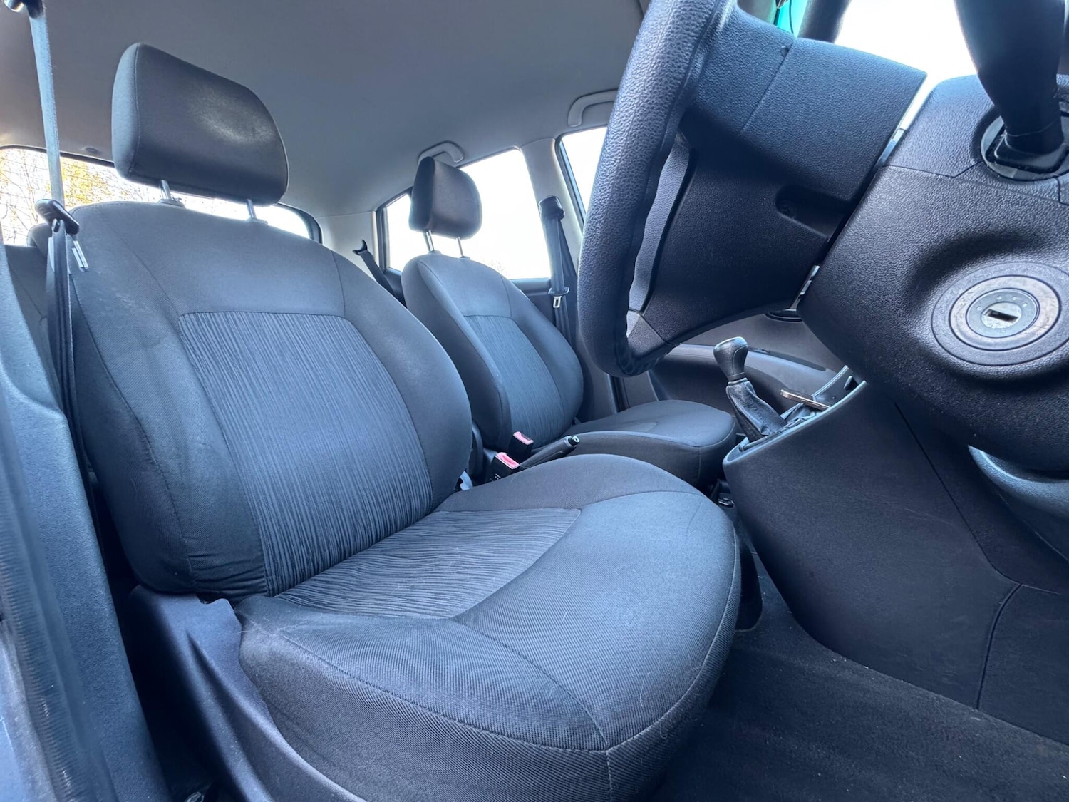 Used Hyundai i10 2011 for sale - 76759403: Photo 37