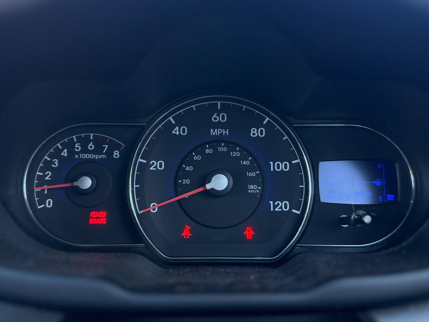 Used Hyundai i10 2011 for sale - 76759403: Photo 46