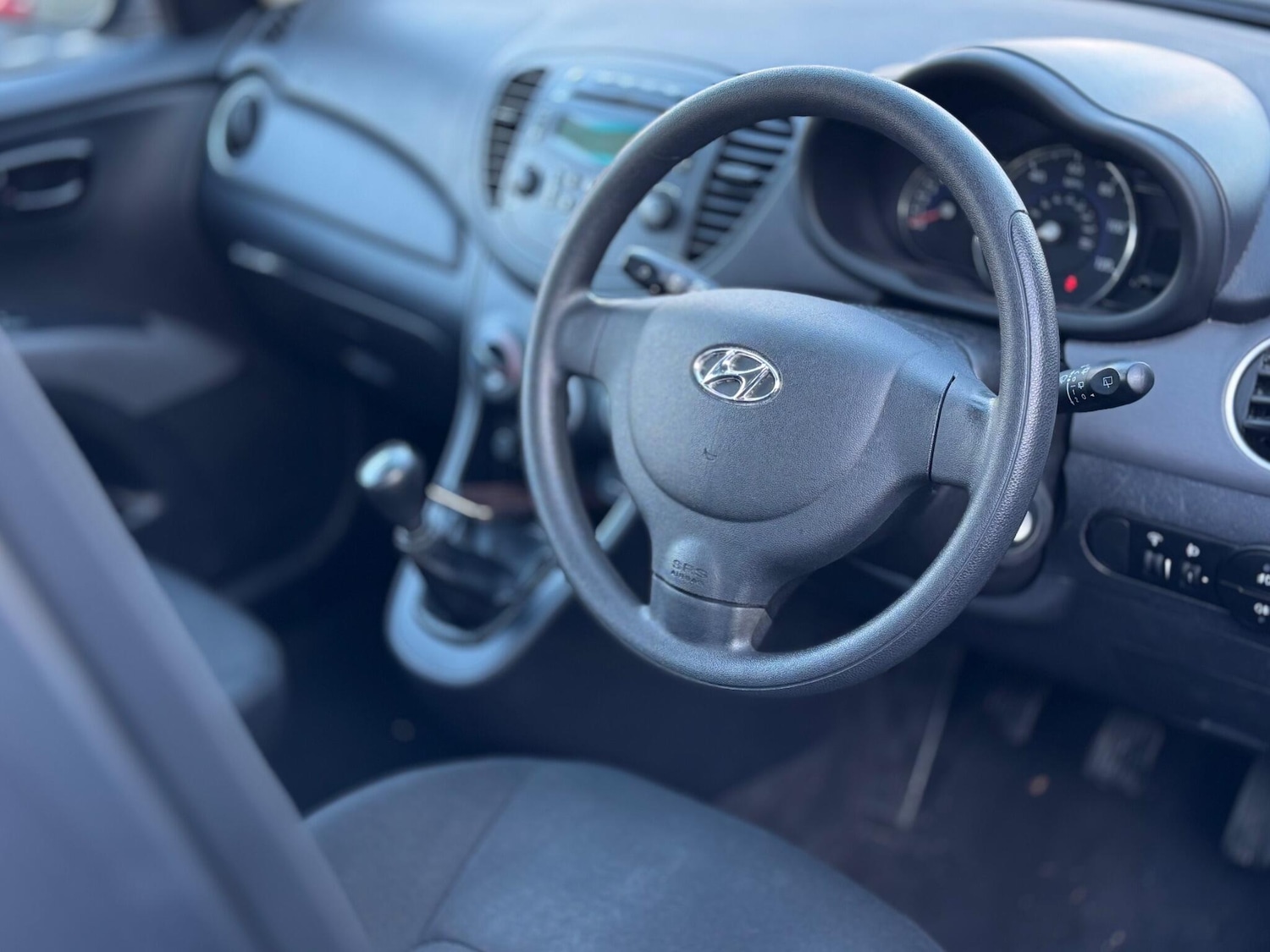 Used Hyundai i10 2011 for sale - 76759403: Photo 47