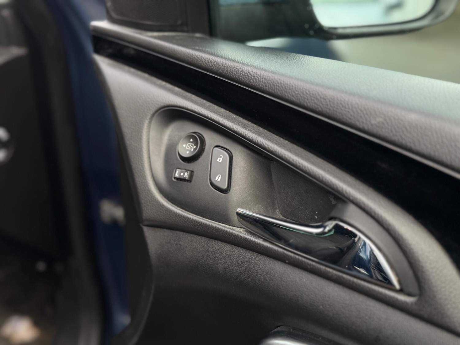 Used Vauxhall Insignia 2015 for sale - 78101504: Photo 33