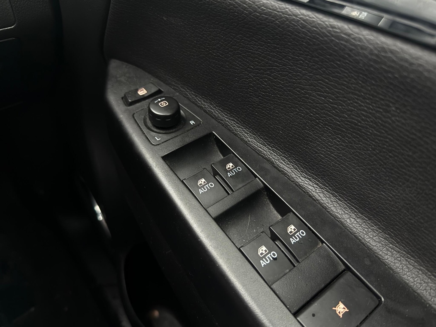 Used Vauxhall Antara 2013 for sale - 78100621: Photo 26