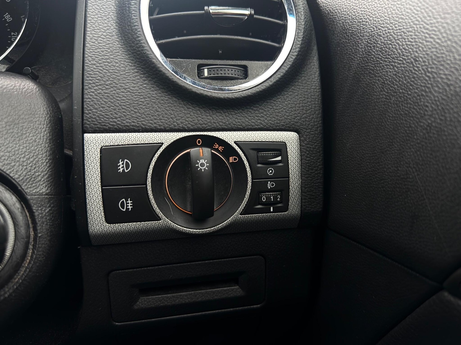 Used Vauxhall Antara 2013 for sale - 78100621: Photo 27