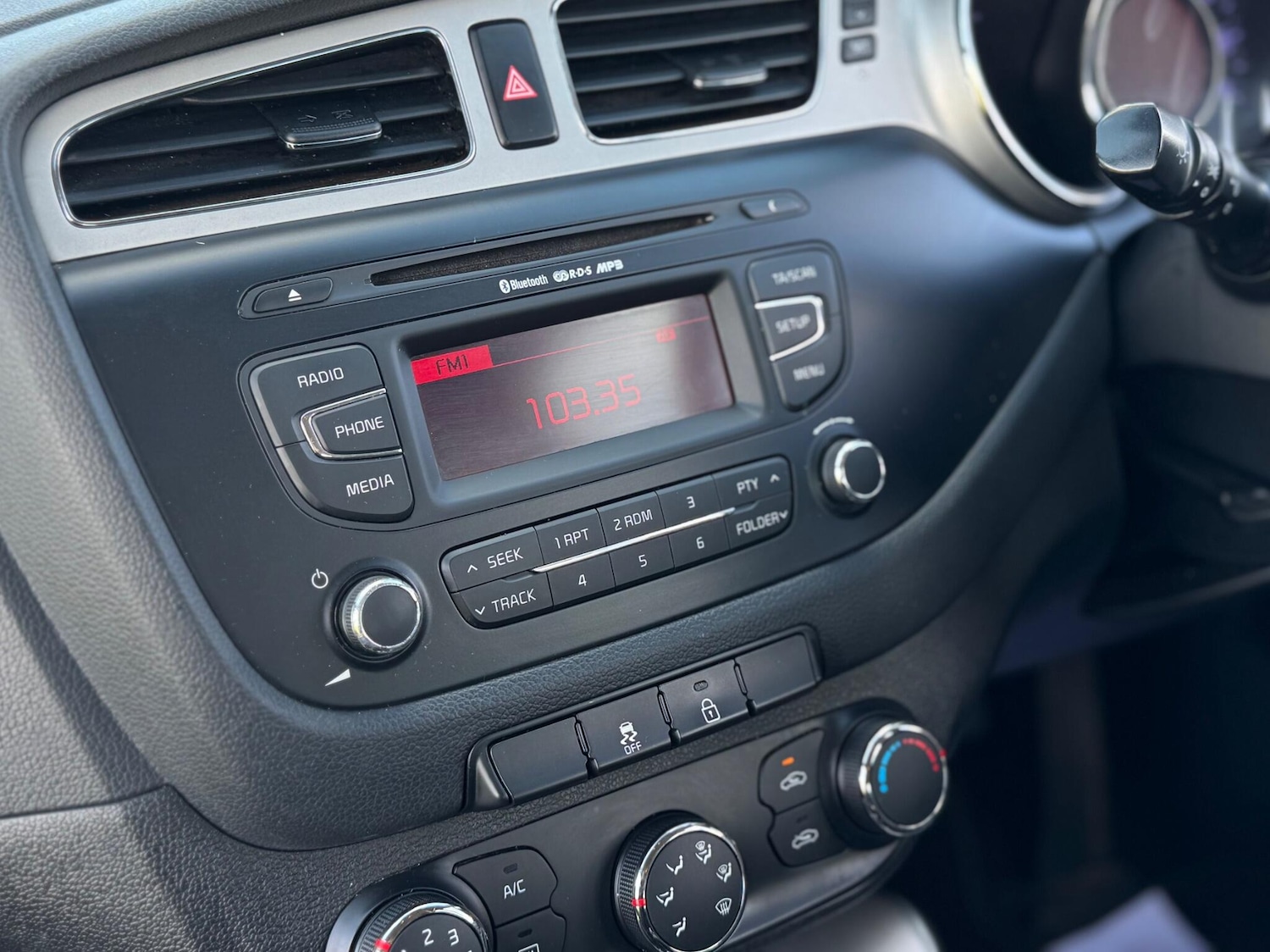 Used Kia Ceed 2012 for sale - 78100671: Photo 32