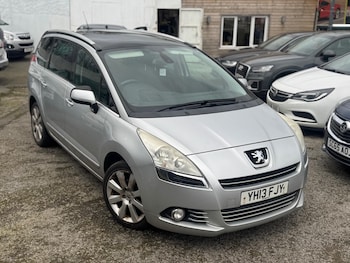 Used Peugeot 5008 2013 for sale - 77723806: Photo