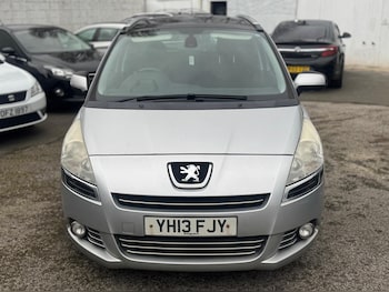 Used Peugeot 5008 2013 for sale - 77723806: Photo