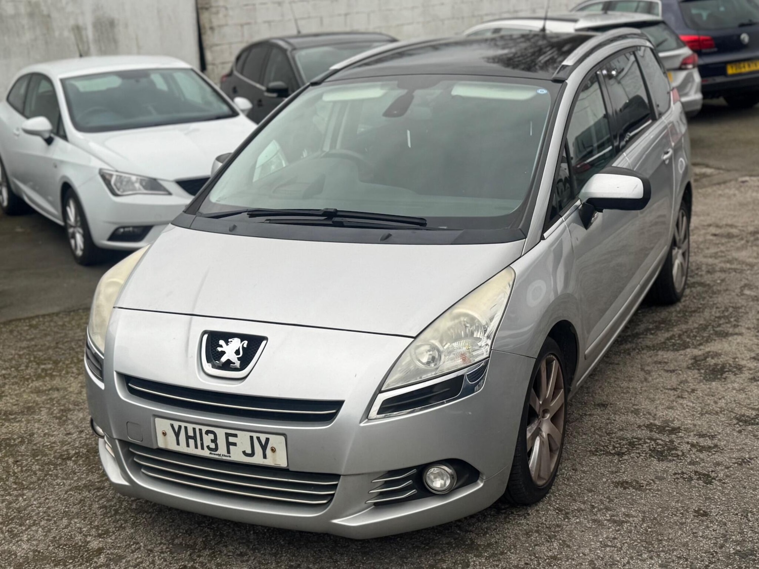 Used Peugeot 5008 2013 for sale - 77723806: Photo 3