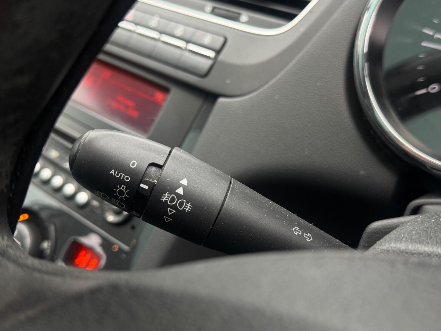 Used Peugeot 5008 2013 for sale - 77723806: Photo 32