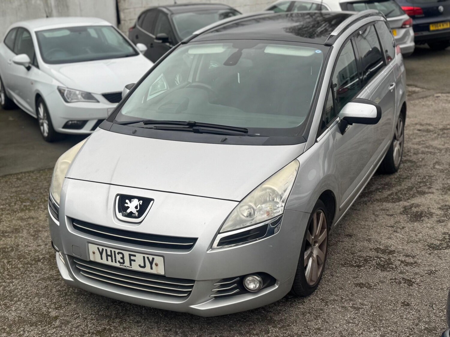 Used Peugeot 5008 2013 for sale - 77723806: Photo 9