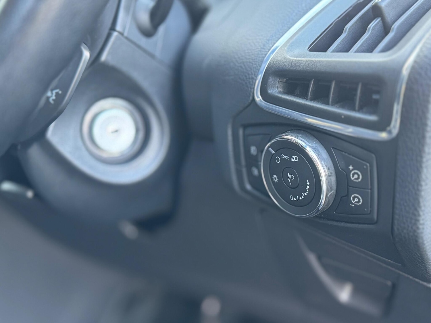 Used Ford Focus 2012 for sale - 76865186: Photo 75