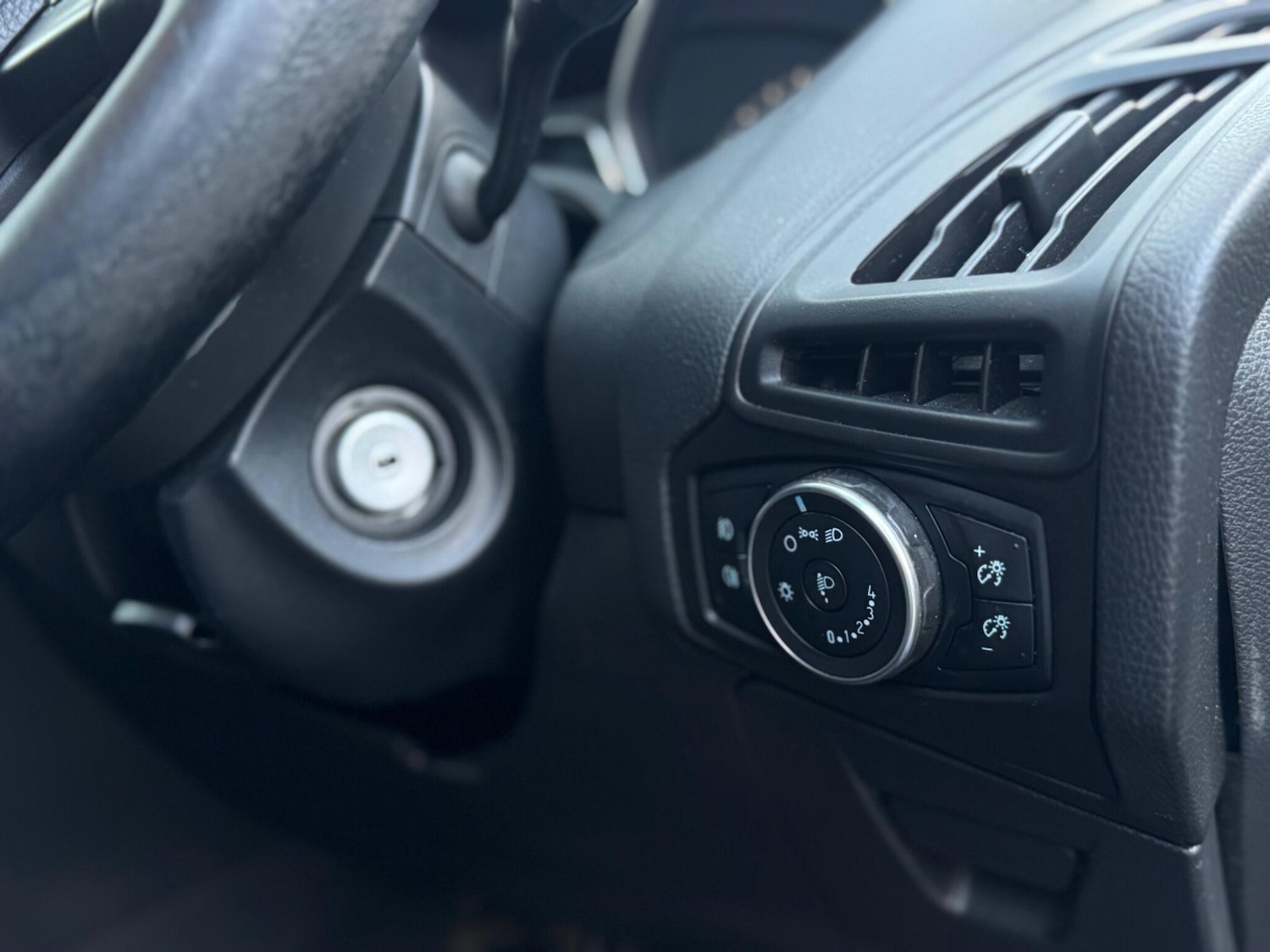 Used Ford Focus for sale - 76729073: Photo 64