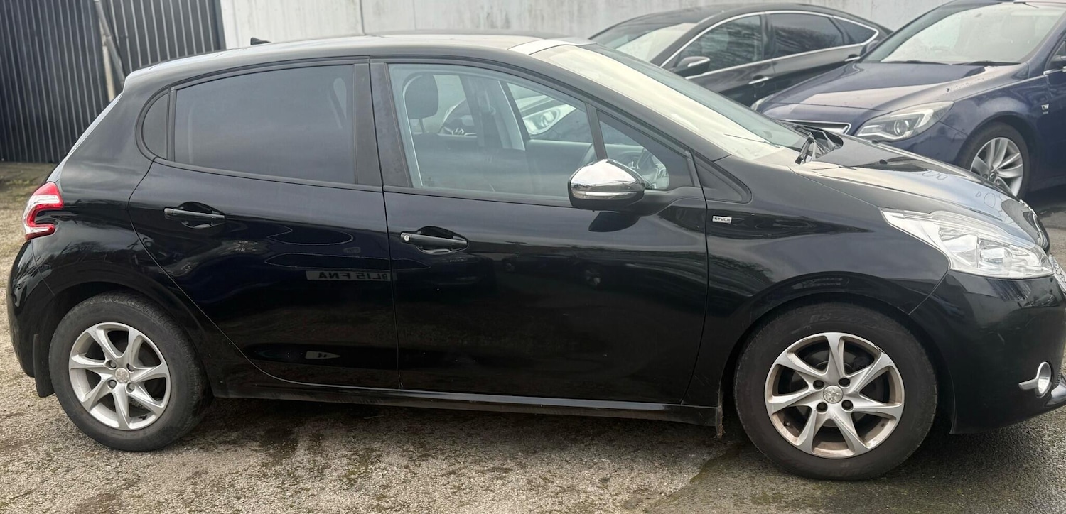 Used Peugeot 208 for sale - 77081996: Photo 25