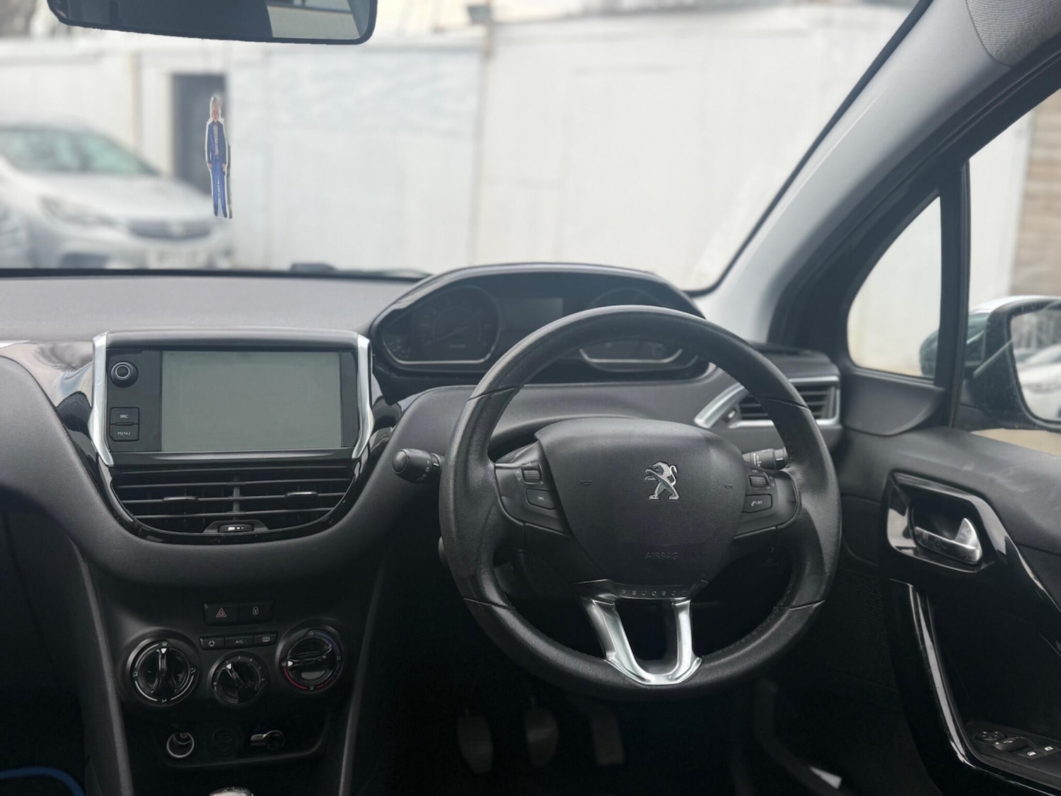 Used Peugeot 208 for sale - 77081996: Photo 34