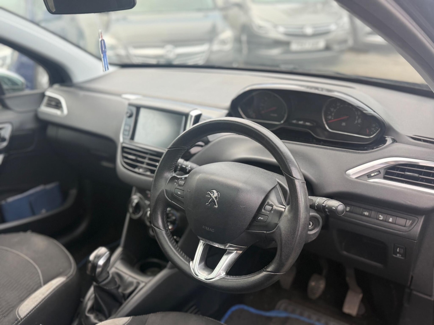 Used Peugeot 208 for sale - 77081996: Photo 52