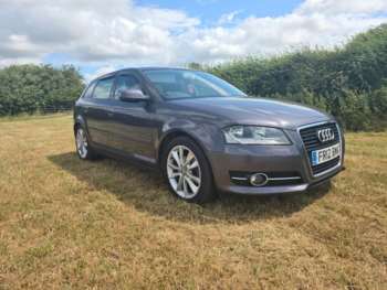 2012 (12) - 1.6 TDI Sport 5dr