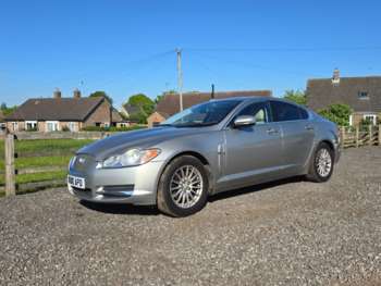 2010 (10) - 3.0 V6 Luxury Saloon 4-Door