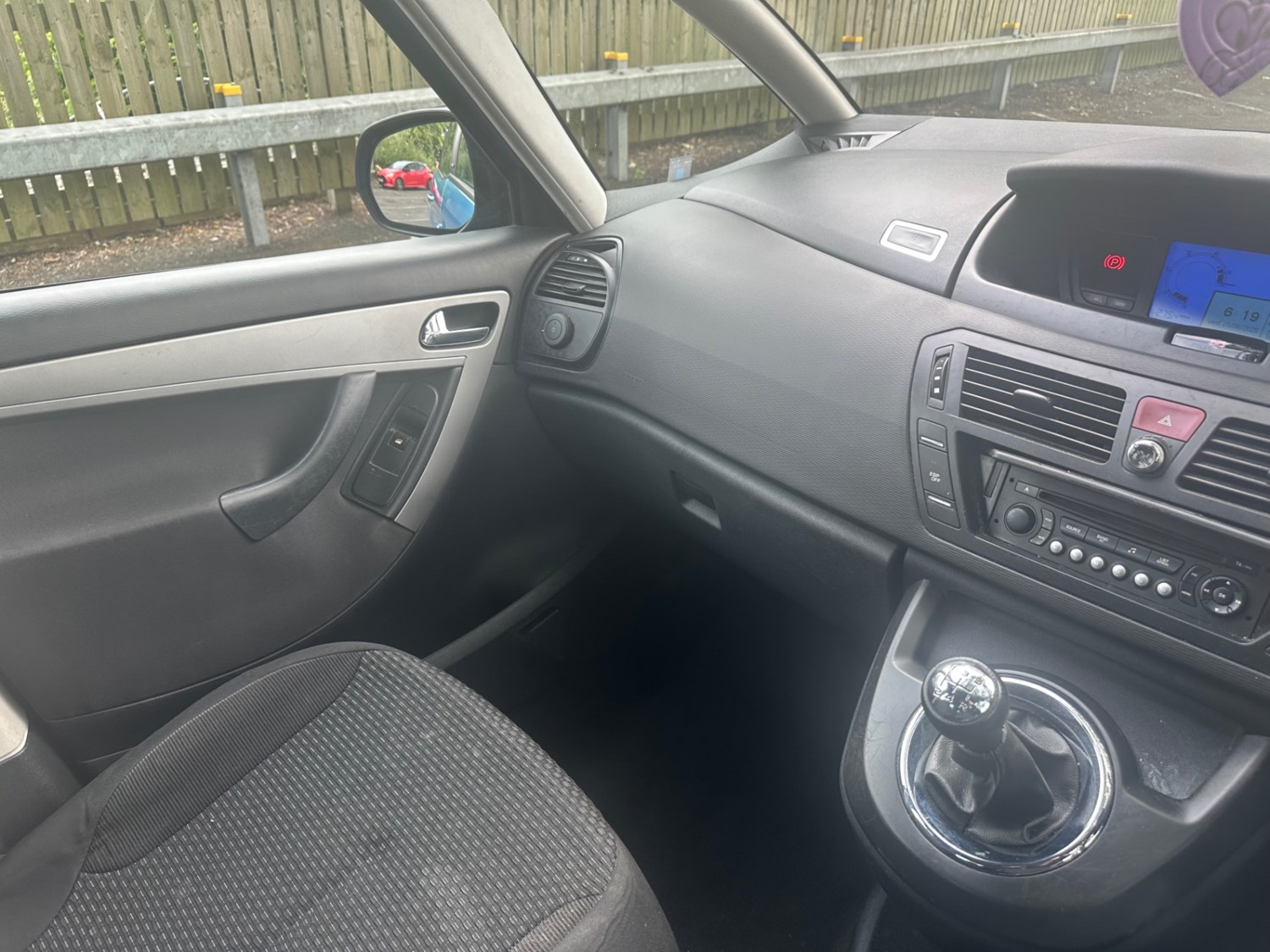 Citroen C4 Picasso 2007 (57) - 1.6HDi 16V VTR Plus 5dr [5 Seat] - Image 11