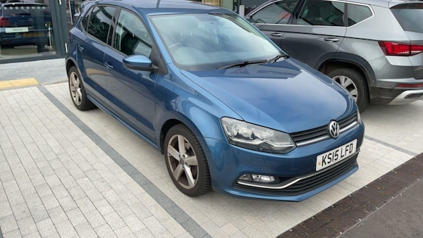 Used Volkswagen Polo 2015 for sale - 76214953: Photo 1