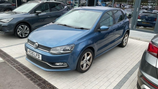Used Volkswagen Polo 2015 for sale - 76214953: Photo 2