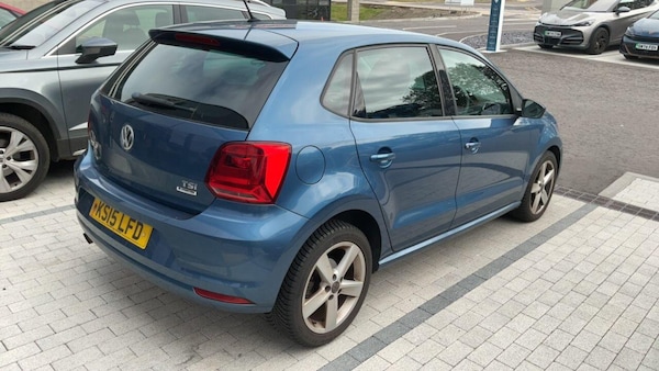 Used Volkswagen Polo 2015 for sale - 76214953: Photo 4