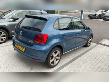 Used Volkswagen Polo 2015 for sale - 76214953: Photo 4