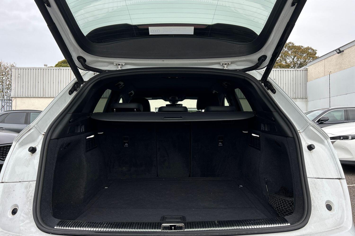Used Audi Q5 2019 for sale - 76002467: Photo 16
