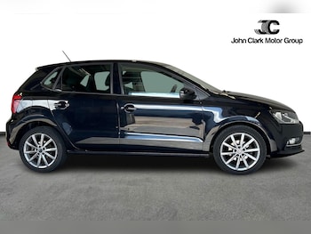 Used Volkswagen Polo 2015 for sale - 75310406: Photo