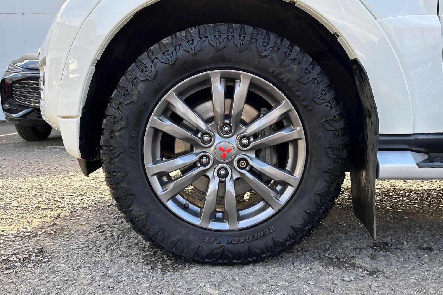 Used Mitsubishi Shogun 2015 for sale - 76001150: Photo 15