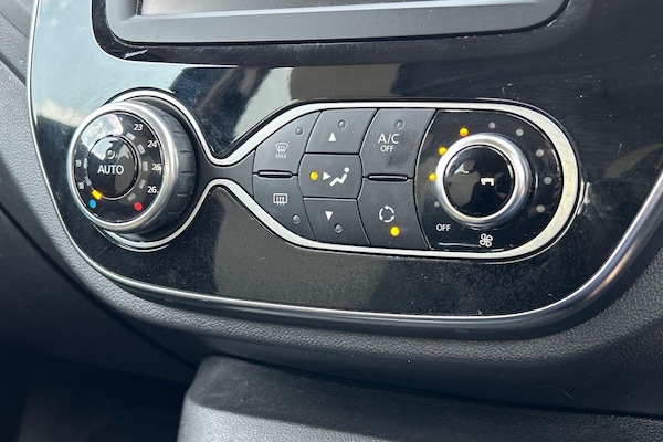 Used Renault Captur 2019 for sale - 76201189: Photo 18