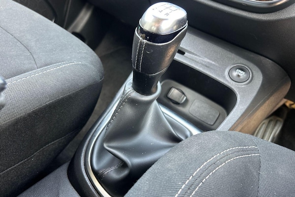 Used Renault Captur 2019 for sale - 76201189: Photo 19