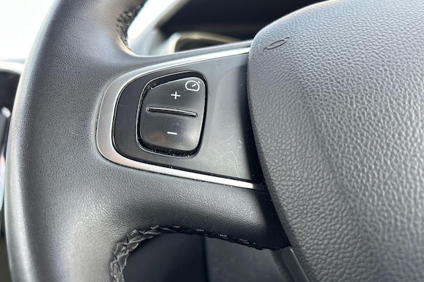 Used Renault Captur 2019 for sale - 76201189: Photo 8