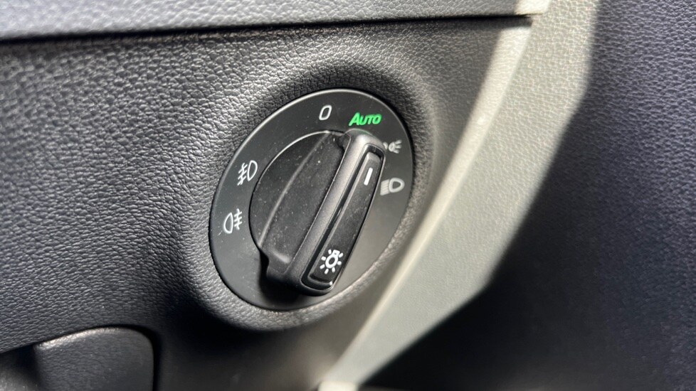 Used Skoda Karoq 2024 for sale - 76140113: Photo 48