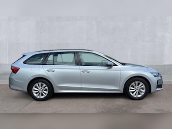 Used Skoda Octavia 2024 for sale - 75725998: Photo