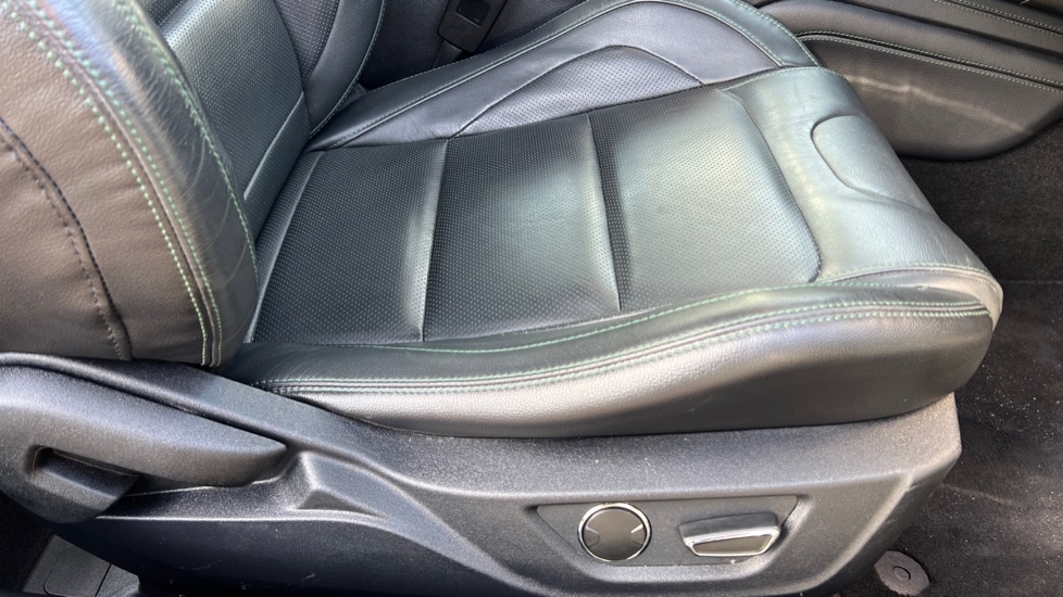 Used Ford Mustang 2020 for sale - 76870008: Photo 31