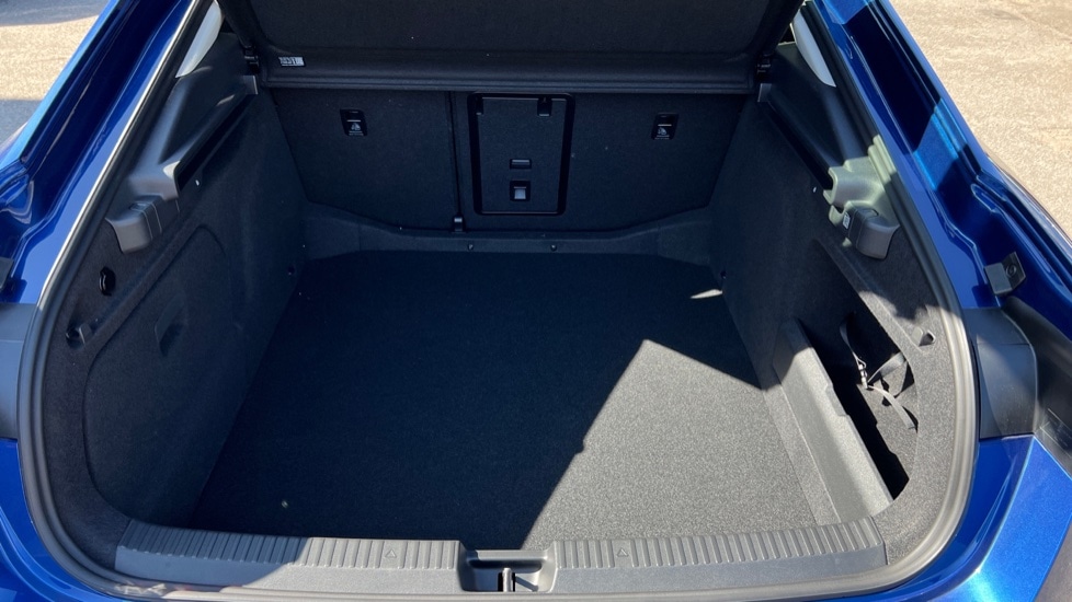 Used Skoda Superb 2025 for sale - 76868455: Photo 16