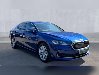 2025 - Skoda Superb Hatchback 1.5 TSI e-TEC SE Technology 5dr DSG