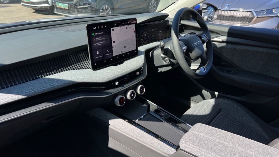 Used Skoda Superb 2025 for sale - 76868455: Photo 2