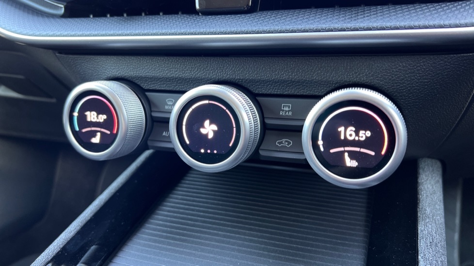 Used Skoda Superb 2025 for sale - 76868455: Photo 49