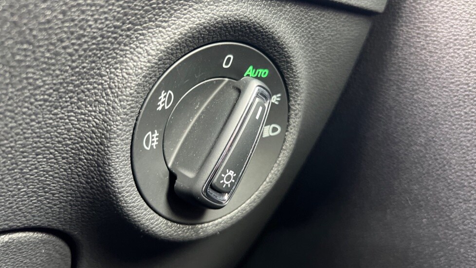 Used Skoda Karoq 2025 for sale - 76096053: Photo 51