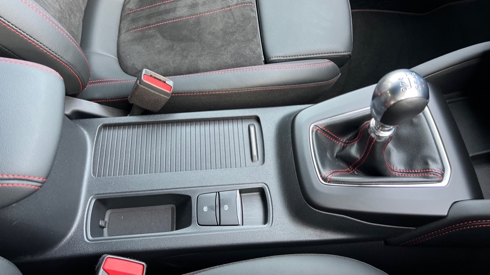 Used Ford Kuga 2025 for sale - 76873363: Photo 28