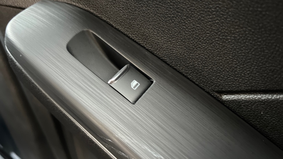 Used Ford Kuga 2025 for sale - 76873363: Photo 43