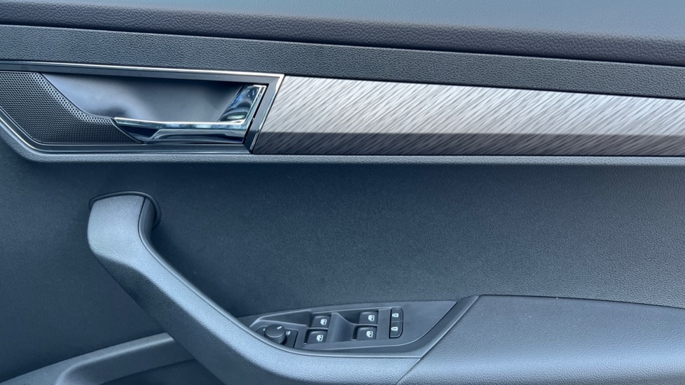 Used Skoda Karoq 2025 for sale - 76773096: Photo 50