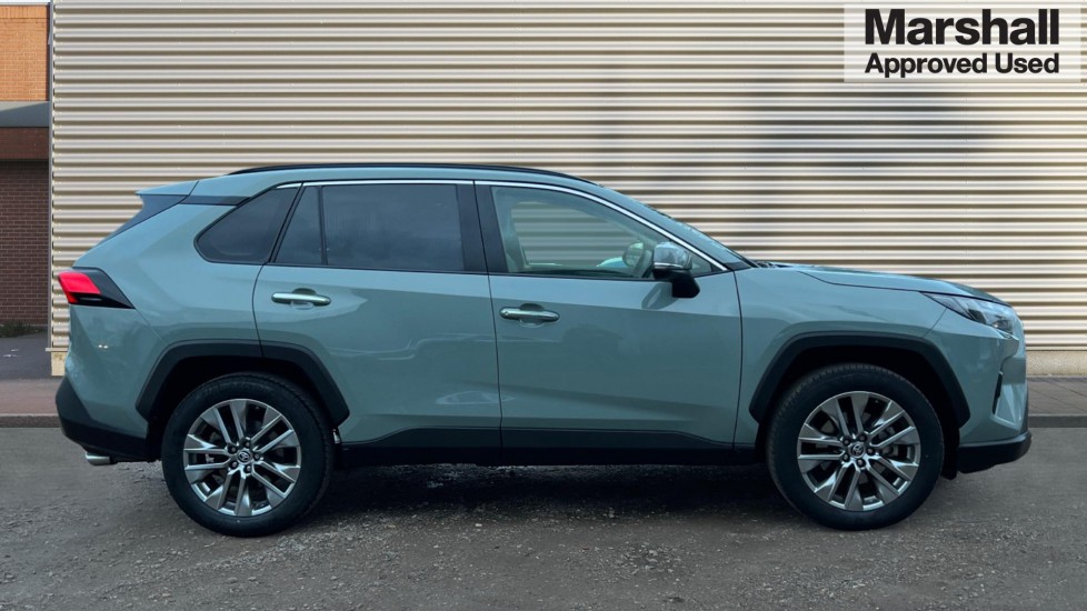 Used Toyota RAV4 2022 for sale - 76894822: Photo 2