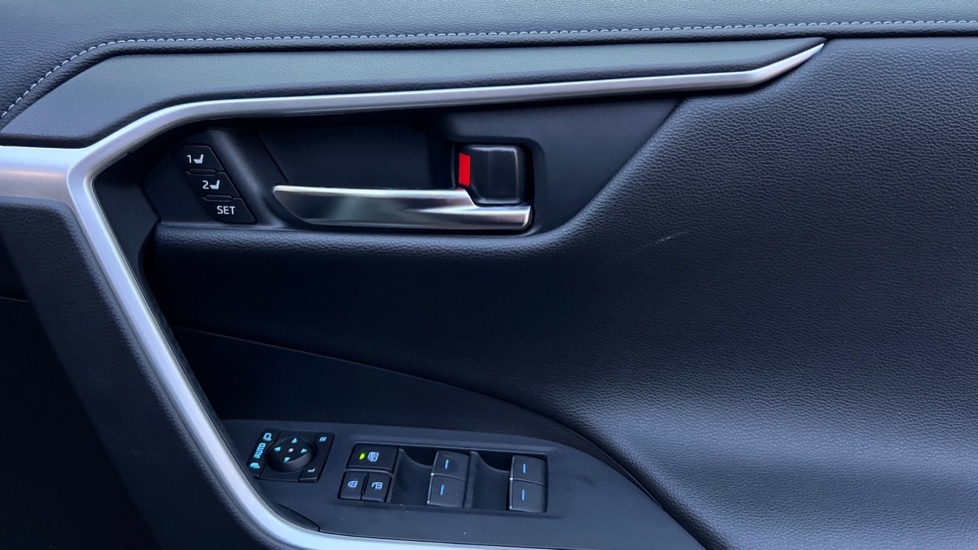 Used Toyota RAV4 2022 for sale - 76894822: Photo 30