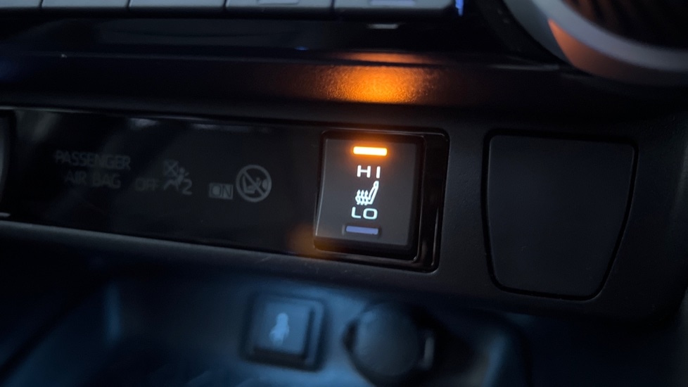 Used Toyota RAV4 2022 for sale - 76894822: Photo 34