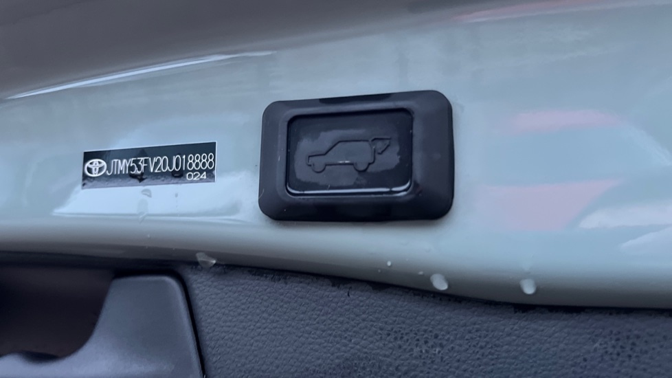 Used Toyota RAV4 2022 for sale - 76894822: Photo 40