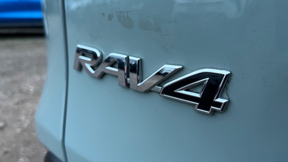 Used Toyota RAV4 2022 for sale - 76894822: Photo 42