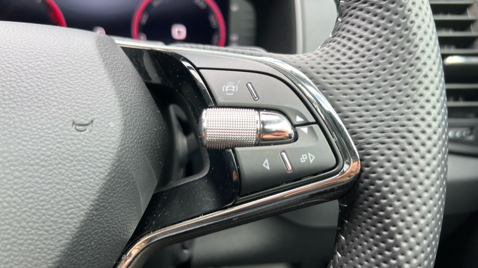 Used Skoda Karoq 2023 for sale - 76501359: Photo 37