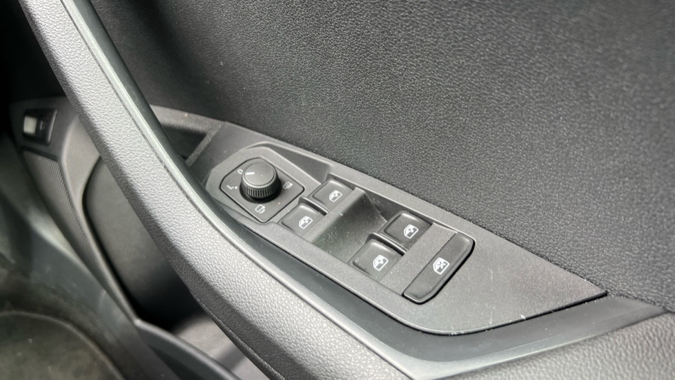 Used Skoda Karoq 2023 for sale - 76501359: Photo 43