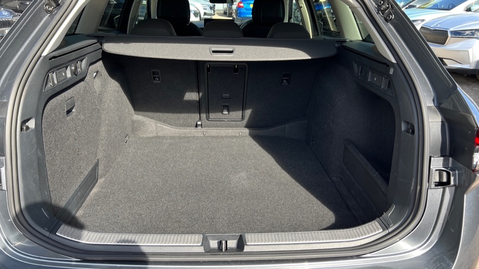 Used Skoda Superb 2024 for sale - 76328039: Photo 16