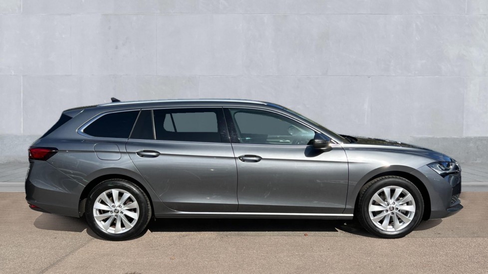 Used Skoda Superb 2024 for sale - 76328039: Photo 4
